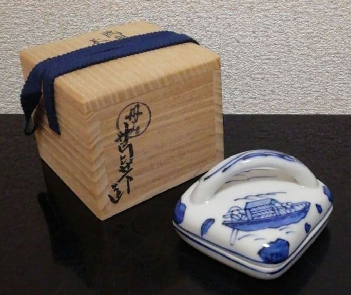 江戸後期〜明治期高級茶道具木箱付アンティーク木黒漆塗 草花蒔絵 提梁蓋付