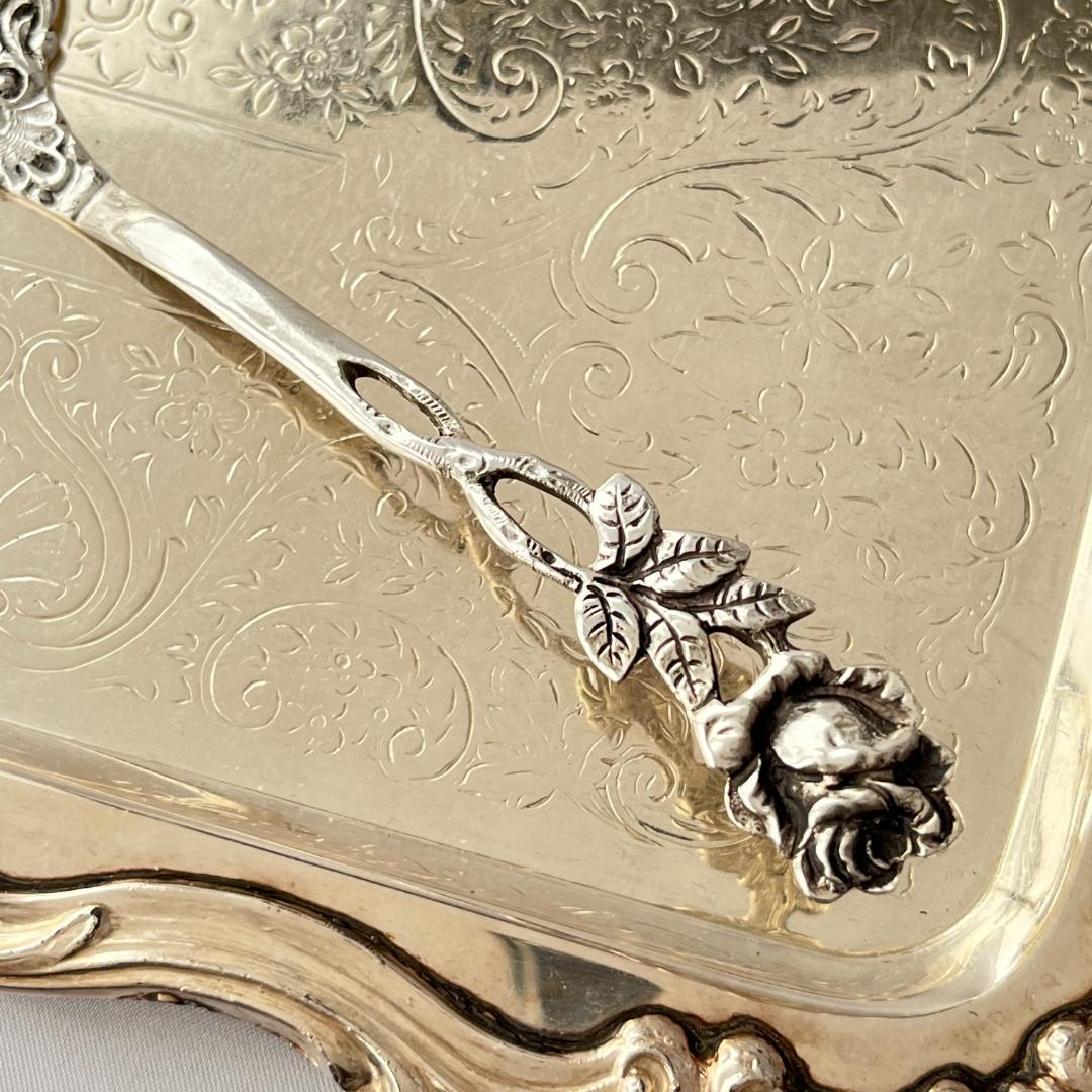 【ドイツ】 ローズと透かしのケーキサーバー【純銀】ヒルデスハイムローズ 20cm