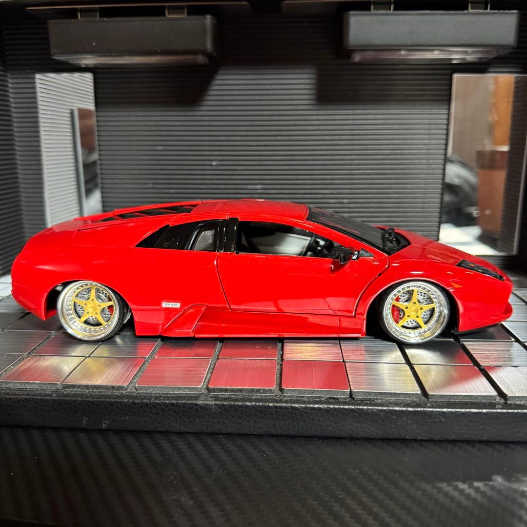 Bburago 1/18 ランボルギーニ ムルシエラゴ(カスタム仕様)レッド