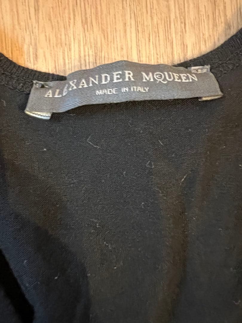 アレキサンダーマックイーン AlexanderMcQueen タンクトップ 黒金