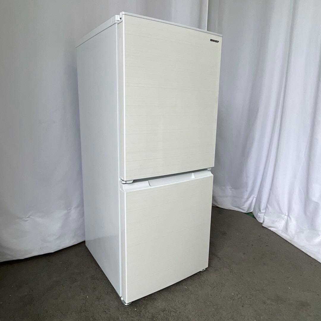 K★497 　シャープ　冷蔵庫　21年製　つけかえドア　152ℓ 　中古