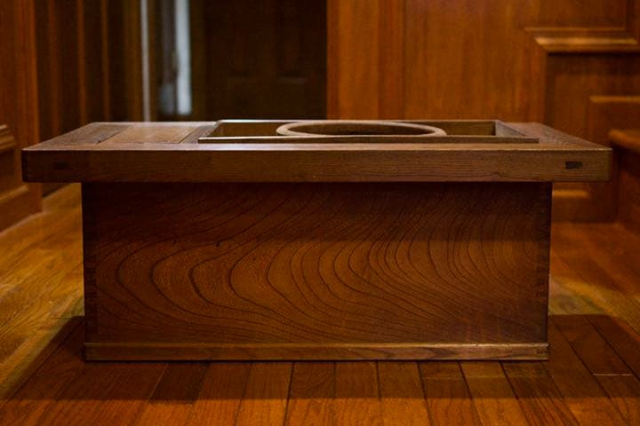 長火鉢】 天然木 骨董 古民具 囲炉裏 座卓 和家具 昭和 蓋付き 火鉢