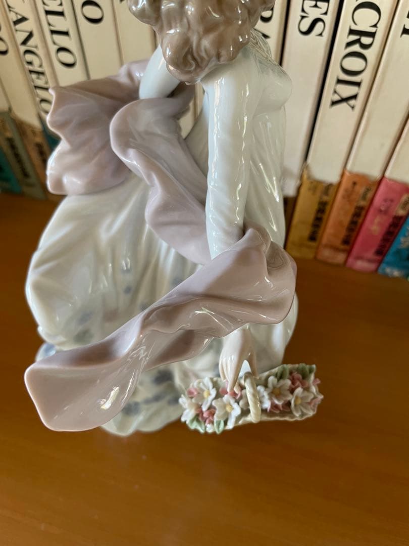 リヤドロ　陶器製 女性像 約30cm 春の輝　　輝く時る
