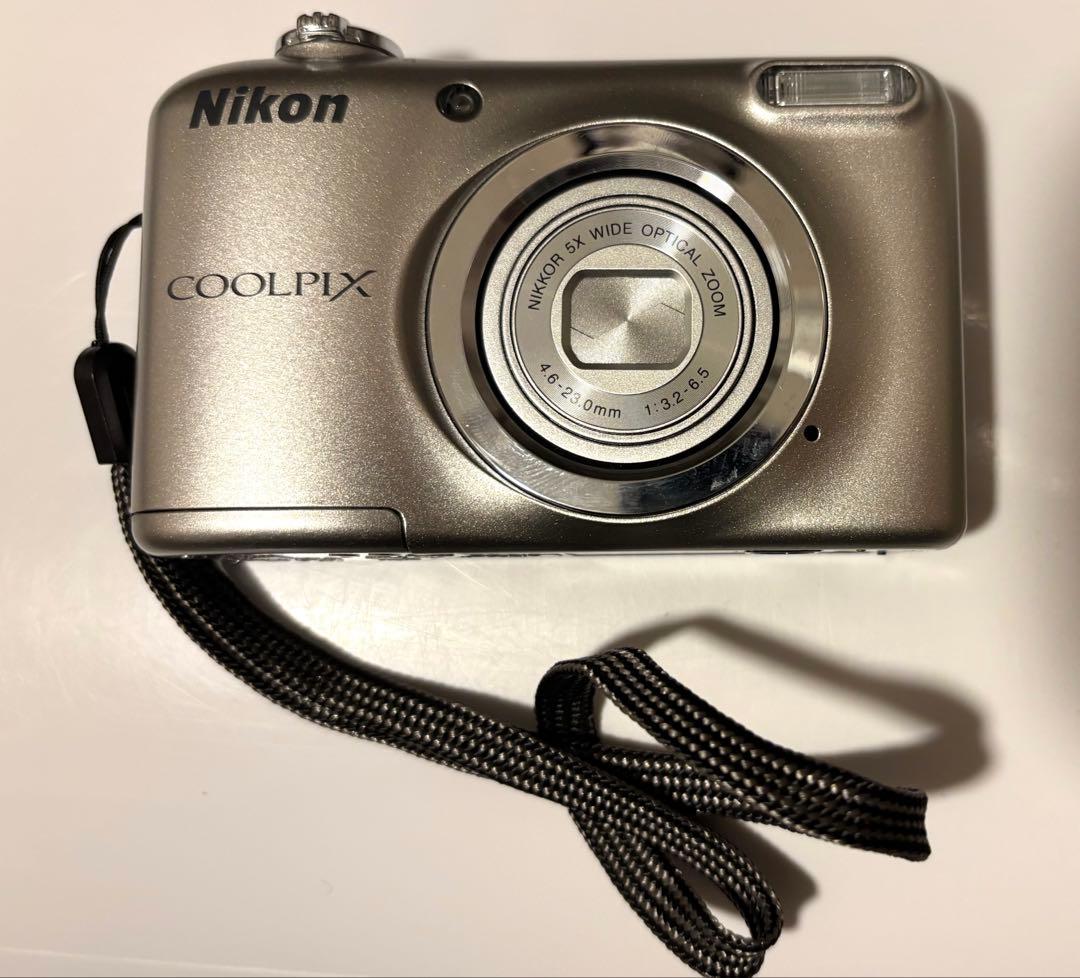 【動作確認済】Nikon COOLPIX A10シルバー デジタルカメラ Nikon COOLPIX A10 Digital Camera - Silver