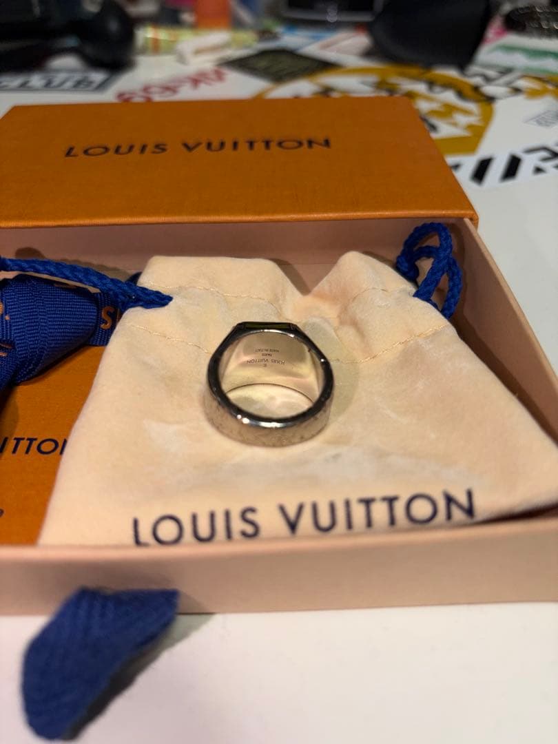 マンさん　ルイ・ヴィトン　モノグラム シグネットリング 指輪