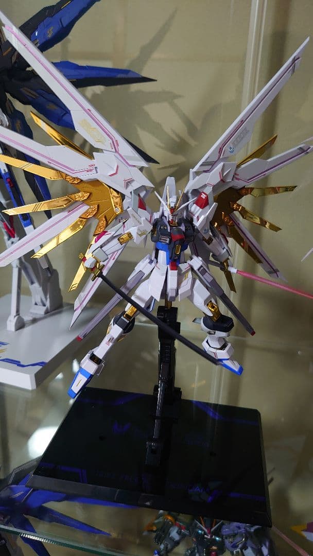 ストライクフリーダム弐式、プラウドディフェンダー、インフィニットジャスティス弐式