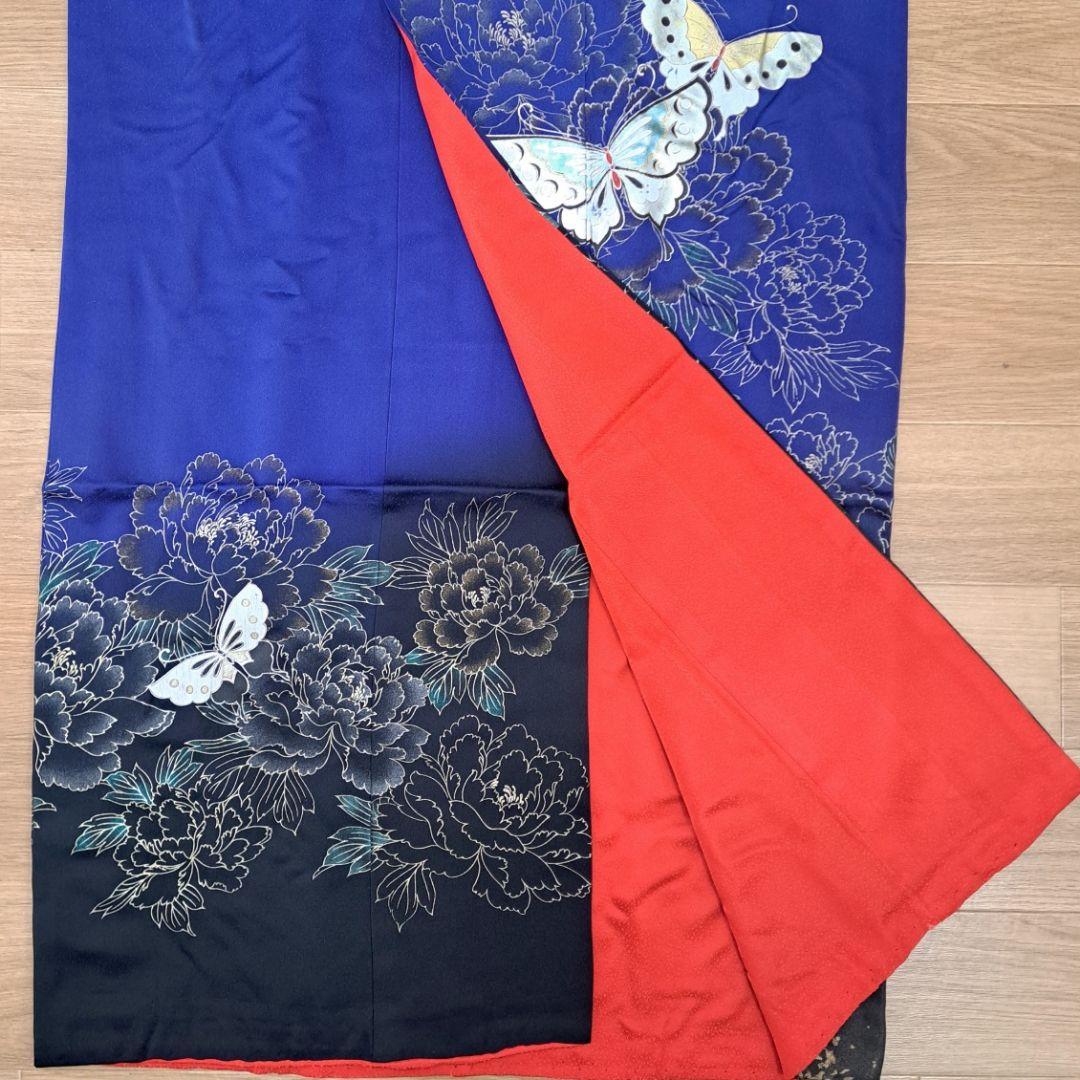 今大変お得な 正絹振袖セット 濃ブルー地金彩蝶柄 成人式