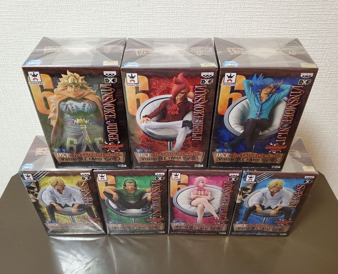 ワンピース 新品未開封 激レア④ヴィンスモーク ファミリー フィギュア７体セット