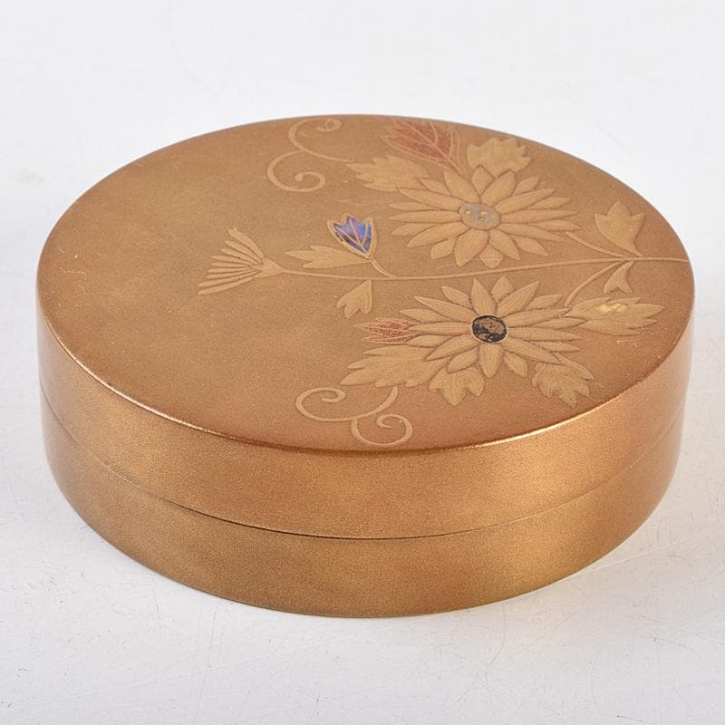 茶道具　金地　花蒔絵　螺鈿装飾　内梨地　香合　合わせ箱付　D　R9492