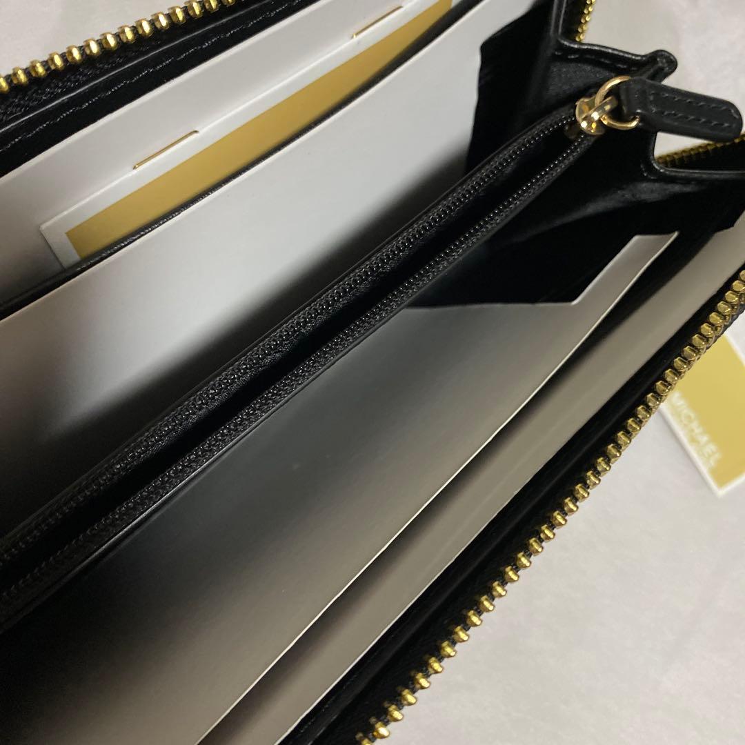 【年内限定】マイケルコース　財布　新品