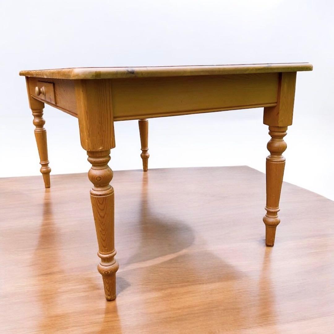 ペニーワイズ　家具　ダイニングテーブル パイン無垢材