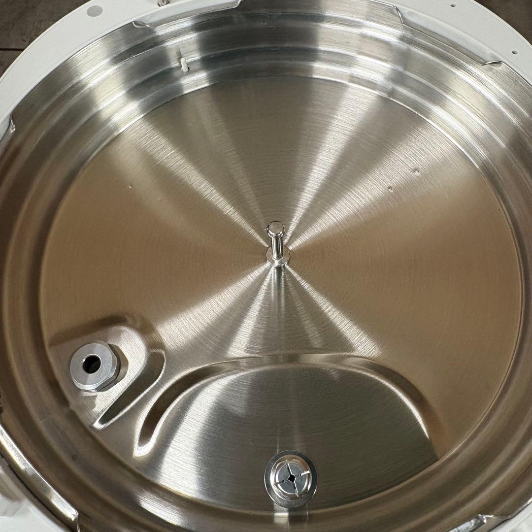 一都三県限定　配送無料　電気圧力鍋　siroca シロカ　2022年製　5.0L