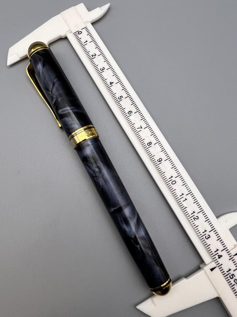 高級セルロイドの魅力！滑らかな質感！ 老舗ブランド 稀少14K 万年筆 英雄