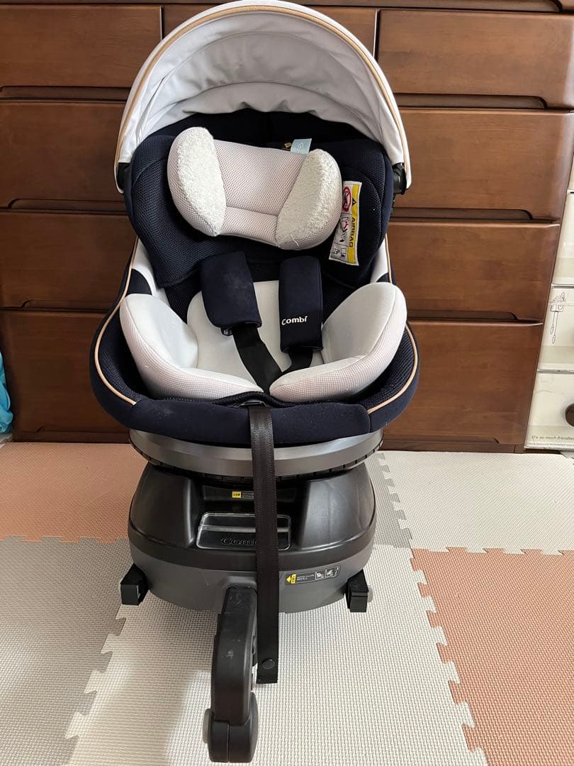 コンビ チャイルドシートクルムーブISOFIX JN-570 ネイビークルムーヴ
