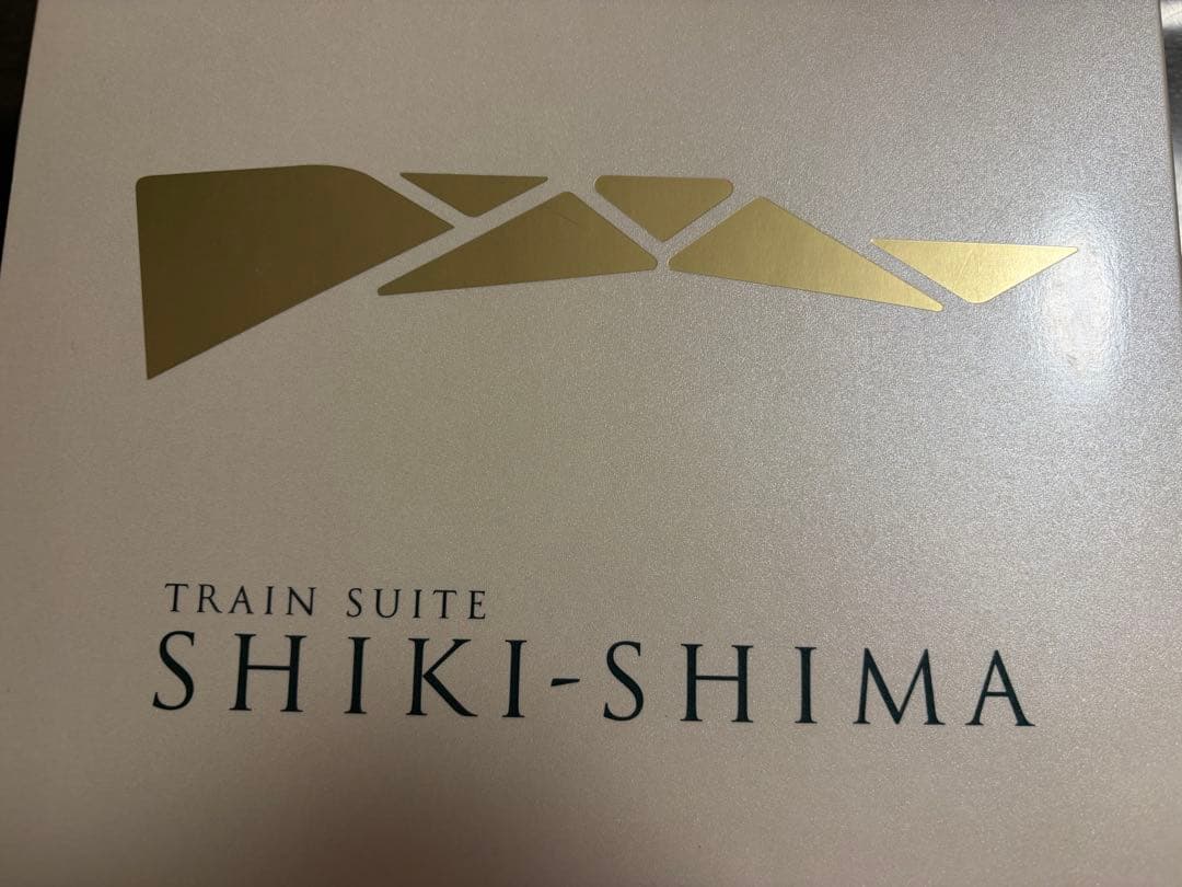 鉄道模型　Nゲージ　KATO 10-1447 E001系　四季島 特別企画品