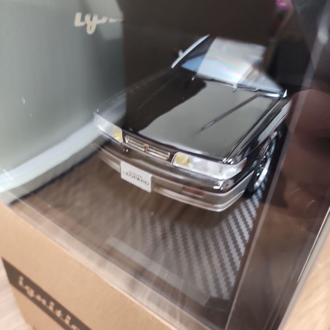 イグニッションモデル　日産　レパード　ブラック　1/18 ミニカー F31