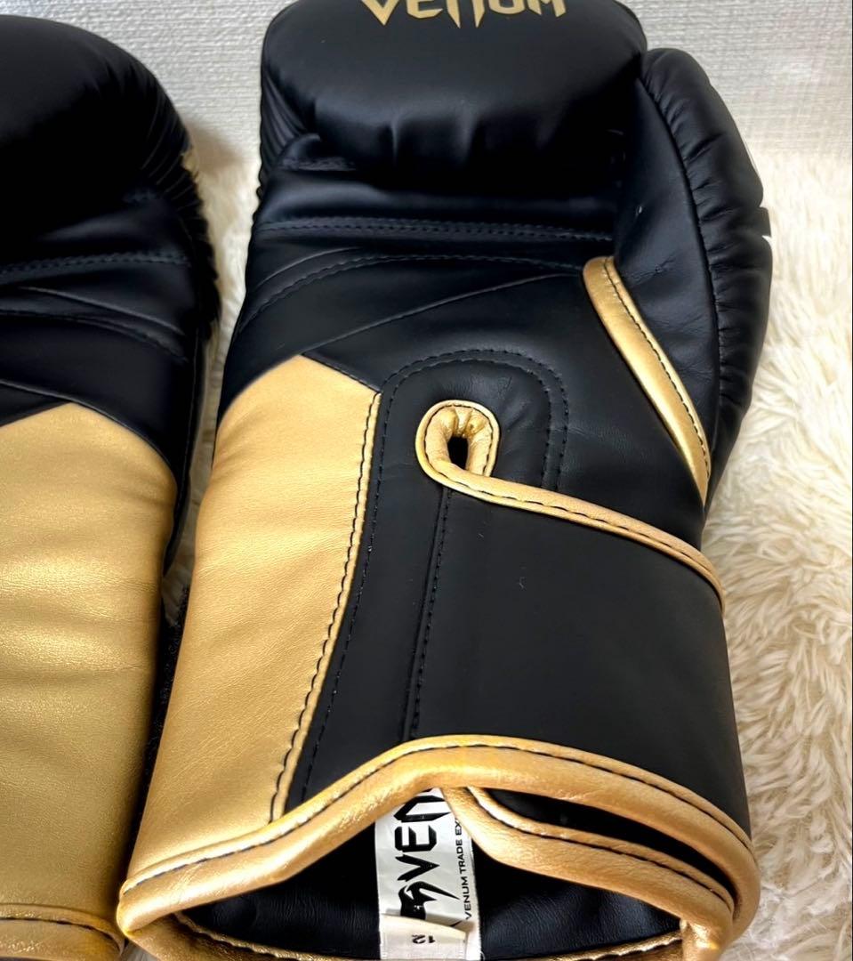 未使用級】Venum Petrosyan ボクシンググローブ 12Oz