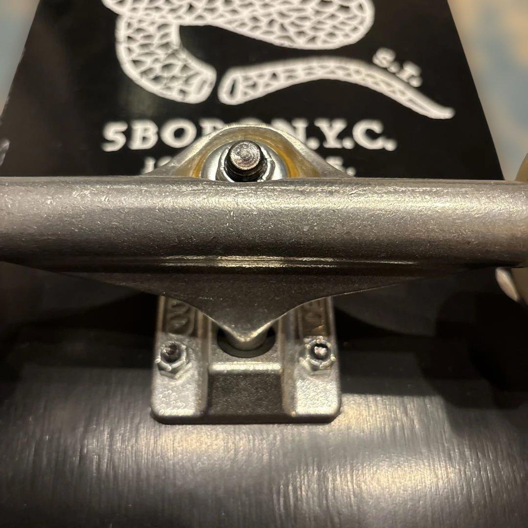 s*8様 5BORO N.Y.C. スケートボード