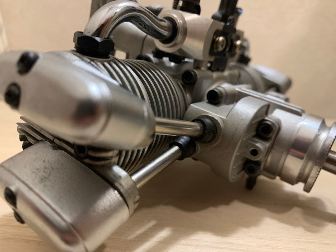 斉藤製作所 FA-90T 4サイクル2気筒水平対向エンジン 模型