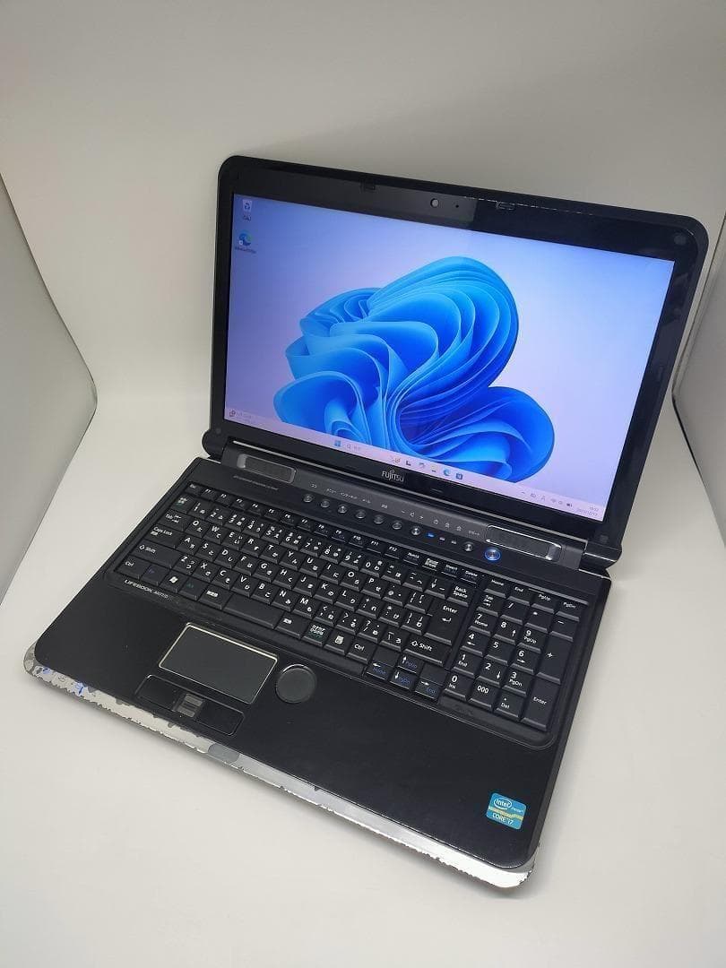 FUJITSU】爆速 Core i7/新品SSD256GBノートパソコンB12 - メルカリ