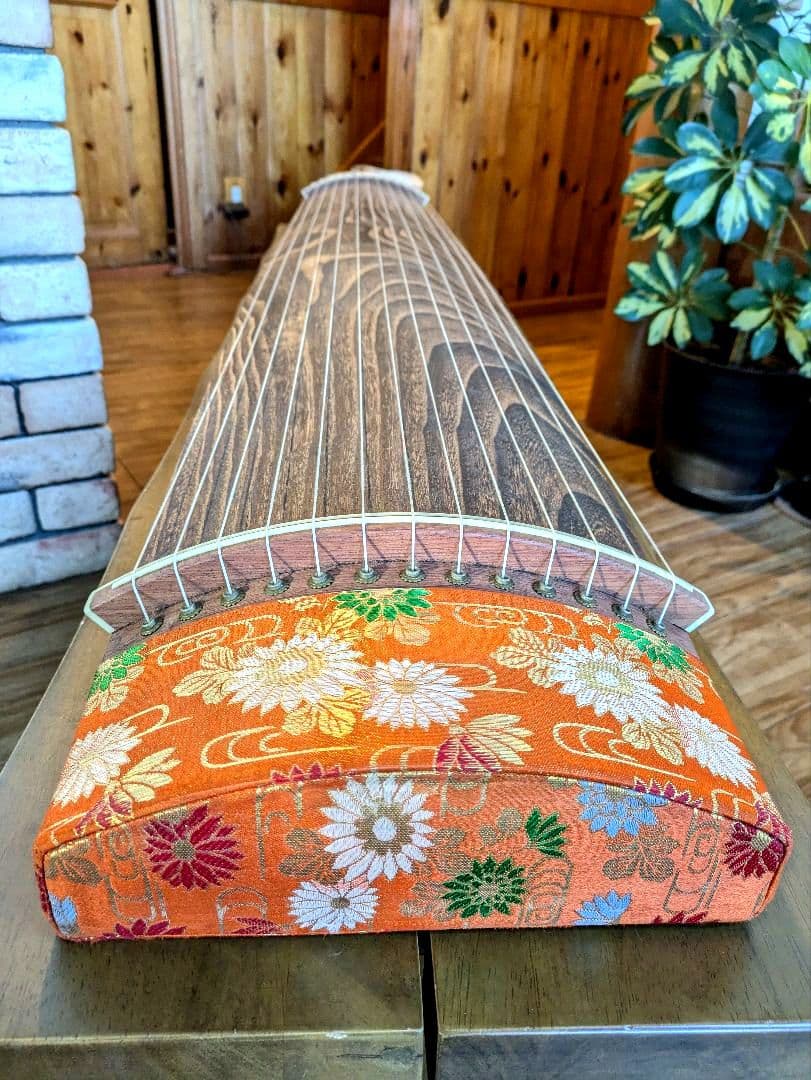 琴 和楽器 弦楽器 13弦 すだれ彫り 口絵 美木目