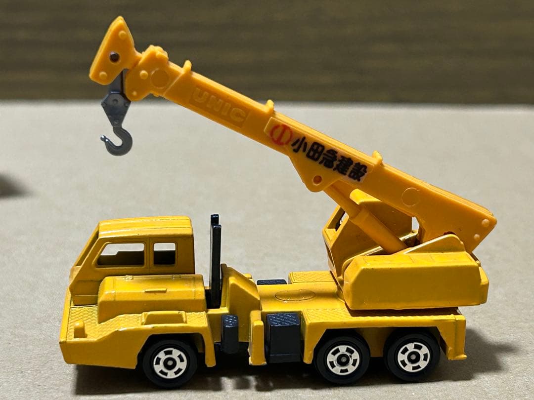 日本製 トミカ 小田急特注 UD ユニック トラッククレーン