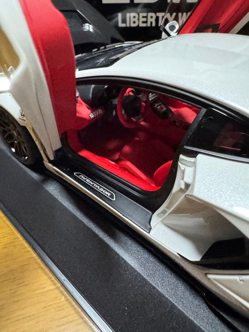【最終値下げ】オートアート1/18ランボルギーニ アヴェンタドール未使用