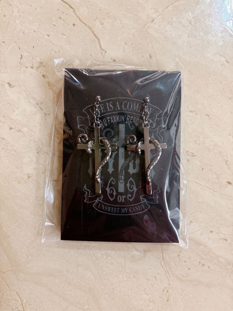 HYDE 蛇十字ピアス - メルカリ