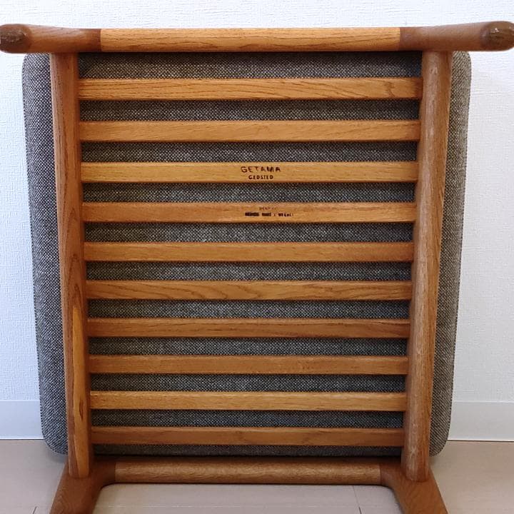 ハンス J ウェグナー オットマン GE290S