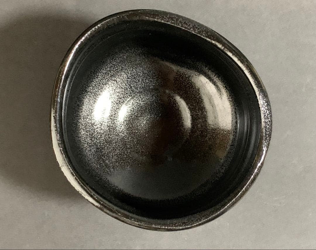 黒織部茶碗 光寿