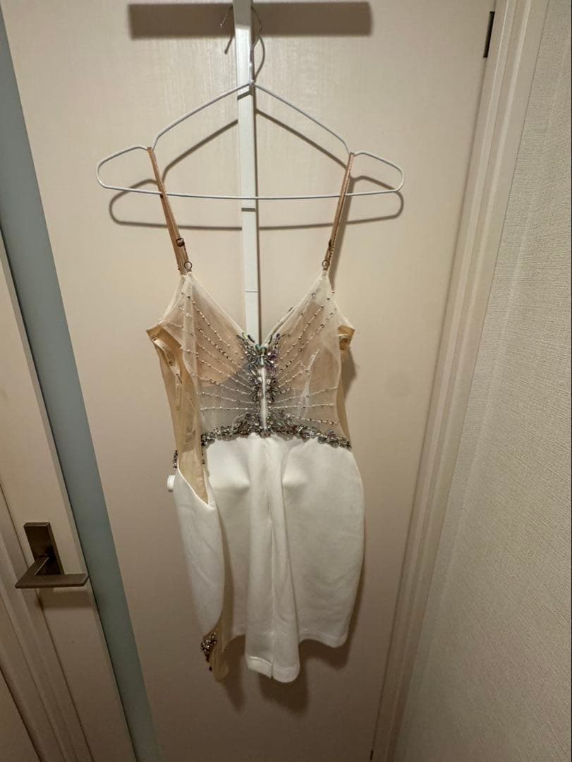 エンジェルアール 白 ビジュー ドレス