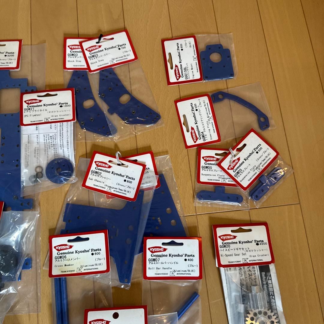 オフロードラジコンカー エンジン付き ギガクラッシャー スペアパーツ