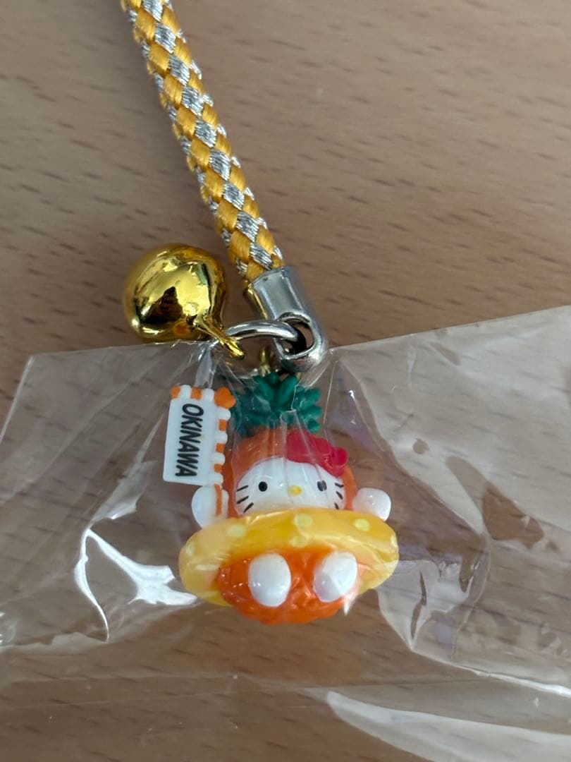 【極稀少・2003年】未開封 沖縄限定 パイナップルキティ 根付 20年物レア