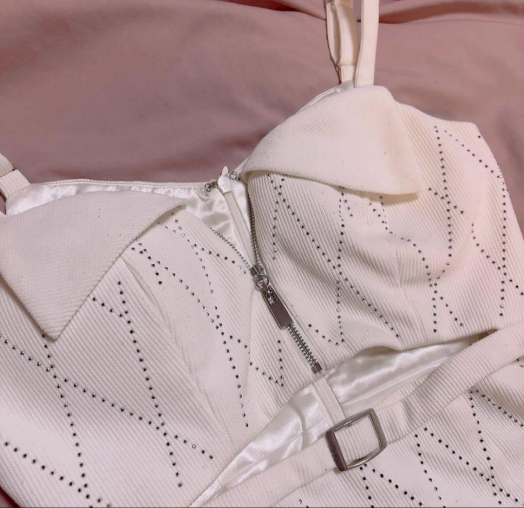 ローブドフルール グロッシー ホワイト