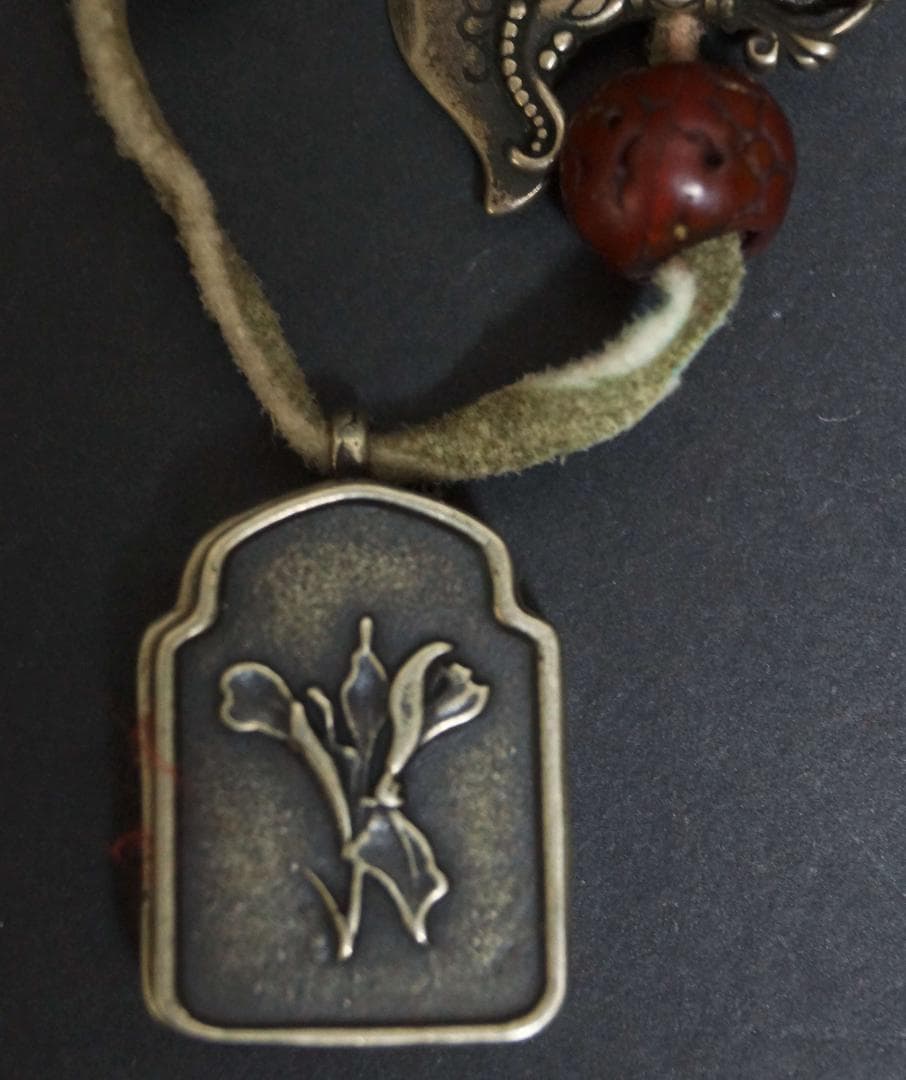 チベット仏教 密教徒の御守り箱銅製 鈴杵 懐中仏 トクチャ/金剛杵