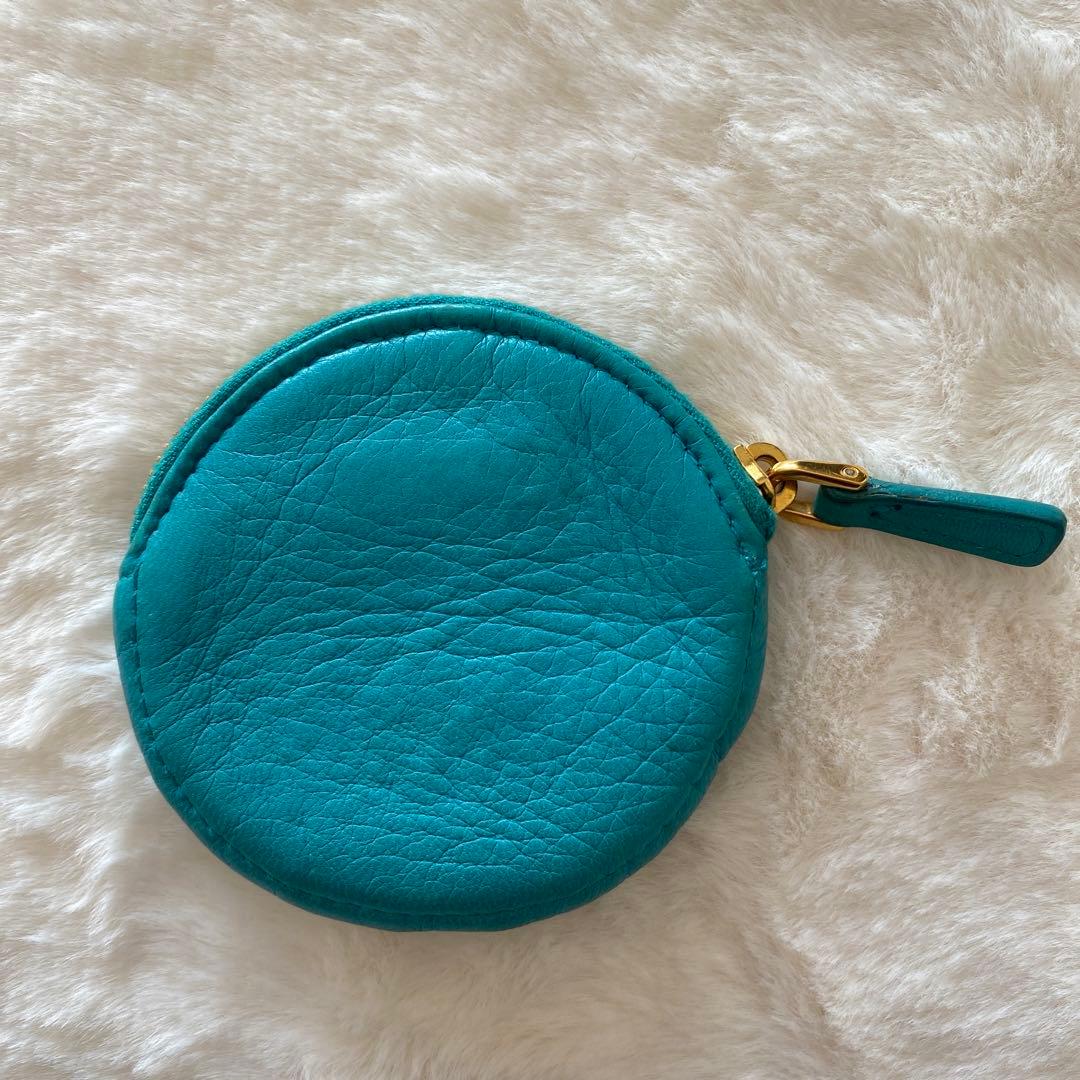 MIU MIU ターコイズ ケース