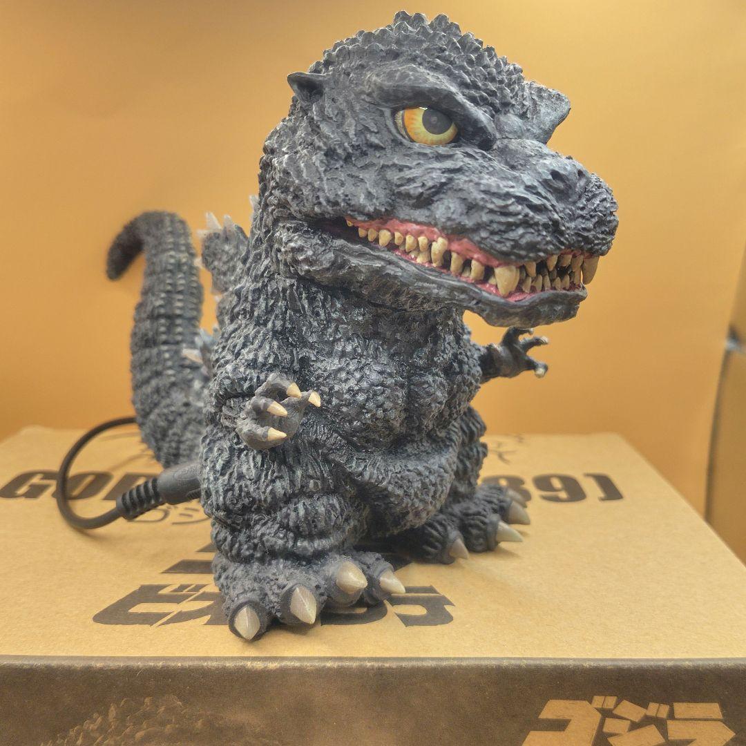 デフォリアル ゴジラ(1989)少年リック 限定版 フィギュア - メルカリ