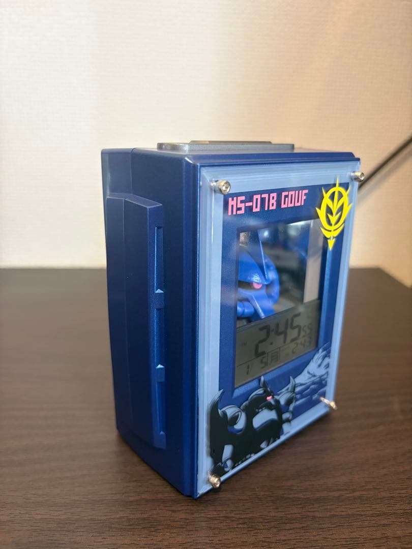 ガンダム　シャア専用ザク　グフ　ドム　目覚まし時計3点セット