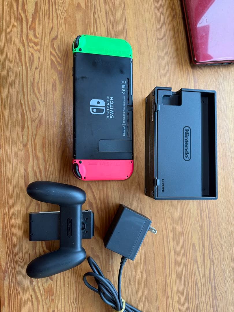 Nintendo Switch 本体 ピンク・グリーン