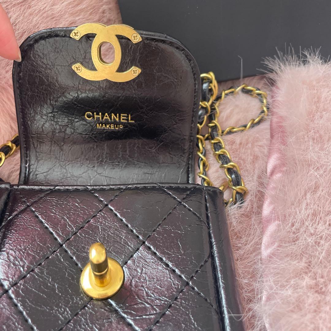 CHANEL VIP シャネル 非売品 キルト スマホ　ショルダー　ケース