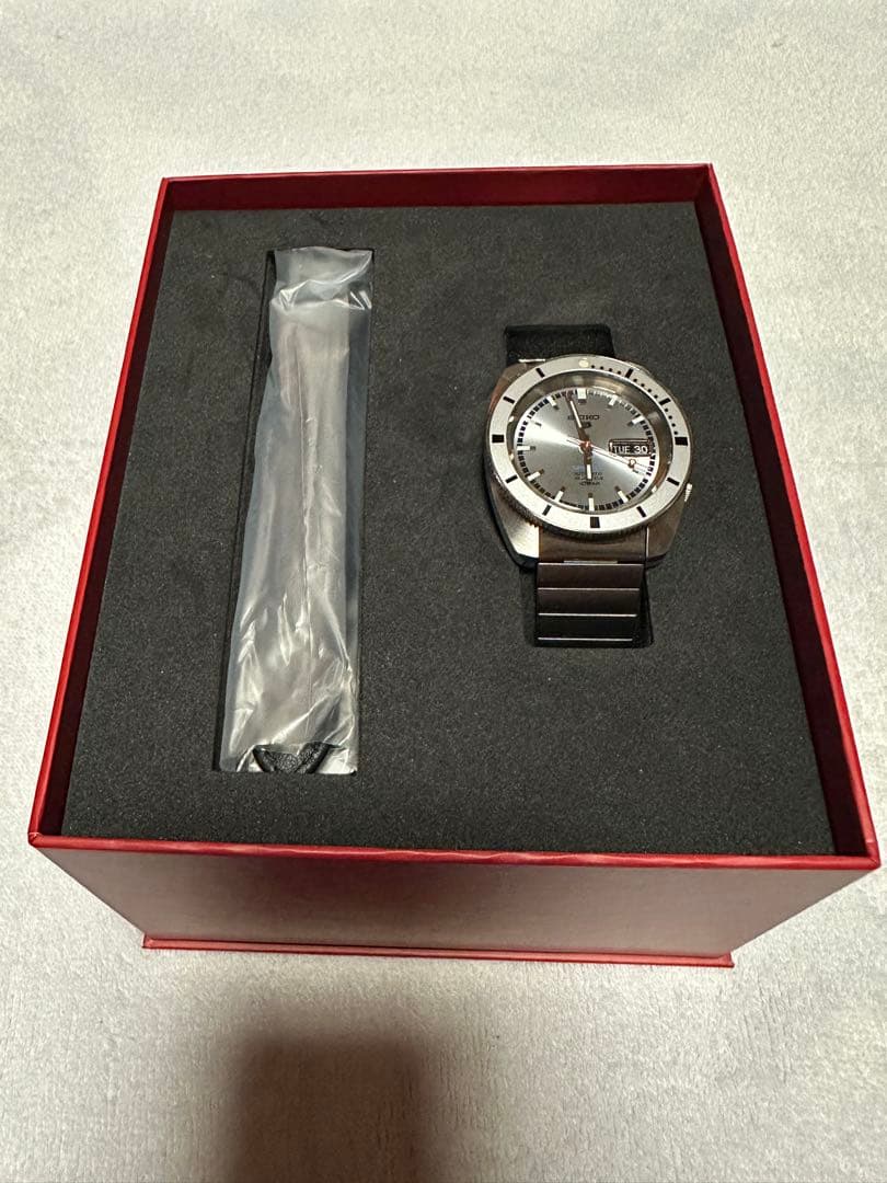 希少復刻モデル SEIKO 5スポーツ SBSA269 国内限定999本 極美品