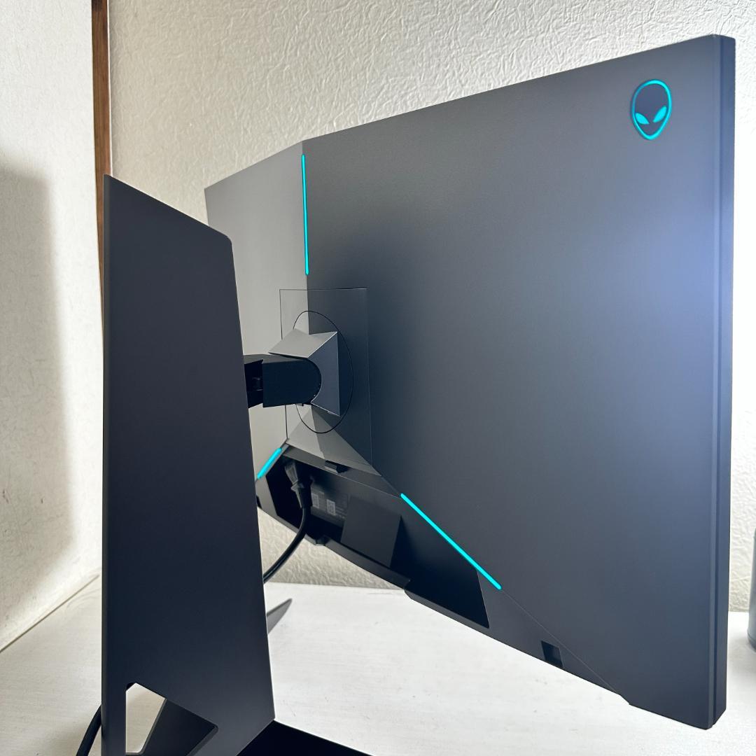 DELL 240Hz AW2518H 24.5インチ ゲーミングモニター DELL 240Hz AW2518H 24.5インチ ゲーミングモニター Amazon.co.jp