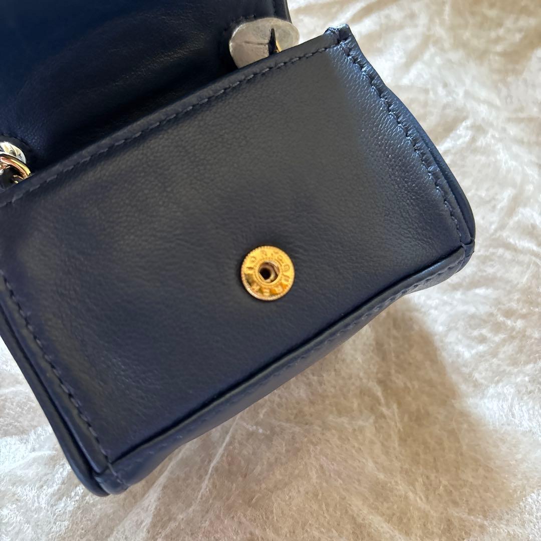 Tory Burch キルティング　バッグチャーム　 ネイビー