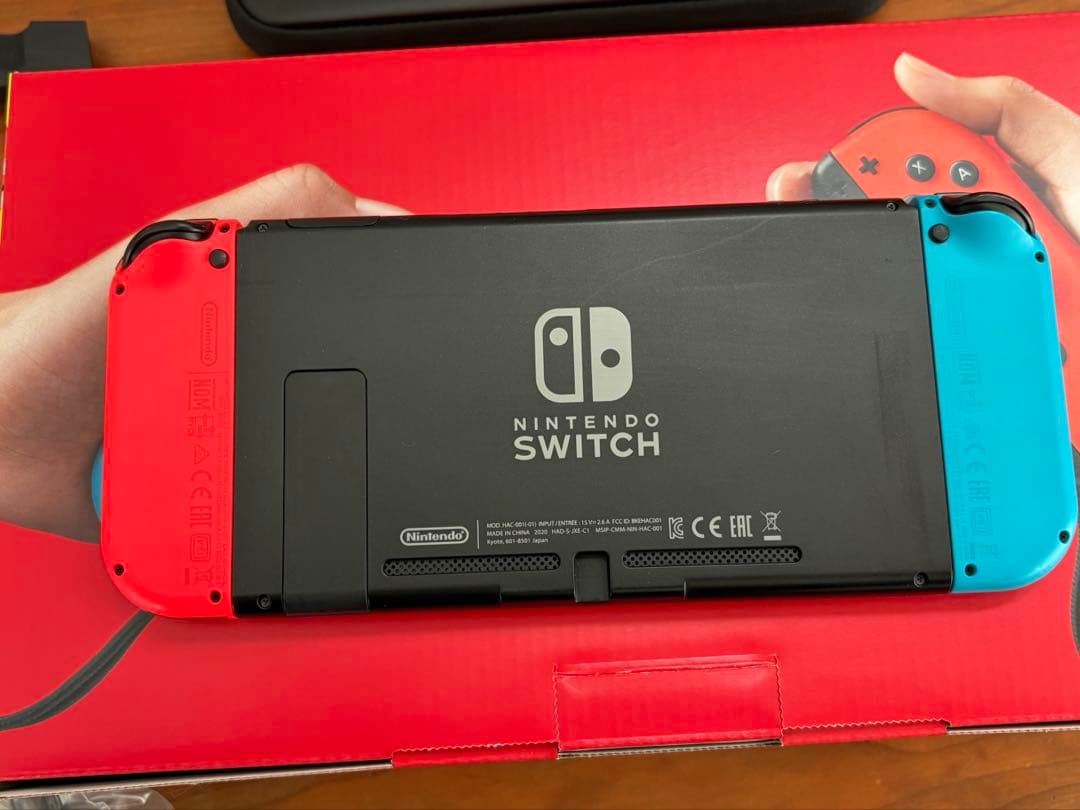 Nintendo Switch 本体　【おまけ付き】