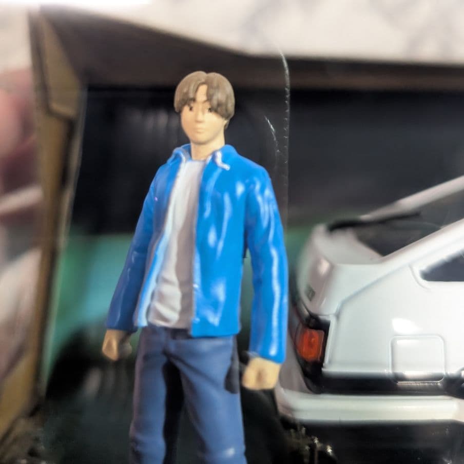 イニシャルD　藤原とうふ店　トレノ AE86 ミニカー　フィギュアセット　人気