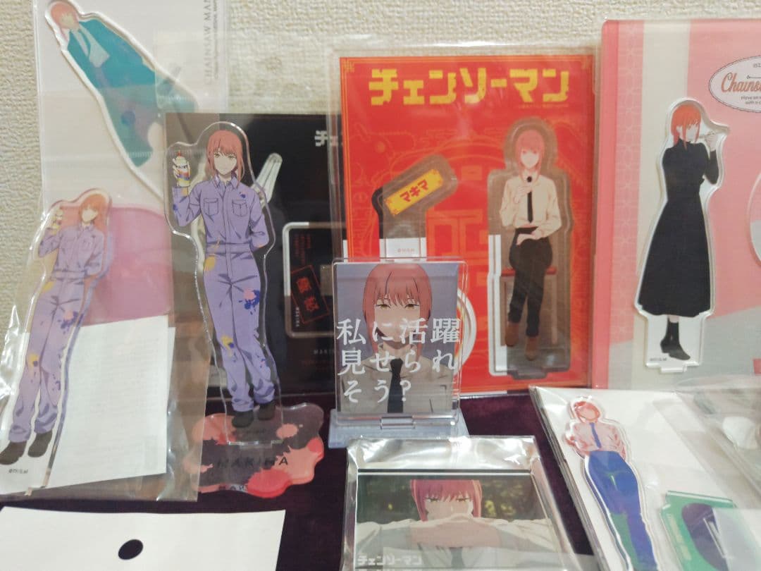 チェンソーマン マキマ 希少品含む まとめ売り 缶バッジ アクリルスタンド 他