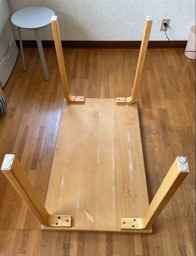 ダイニングテーブル artek 80b