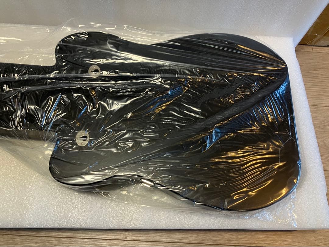 ゆっくん【未使用新品】ハードロックカフェ ギターケース型ピンボード