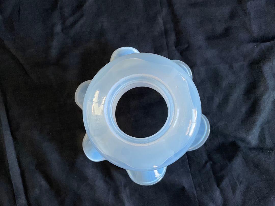 古いフランス製「美しいオパールセントガラスのランプシェード