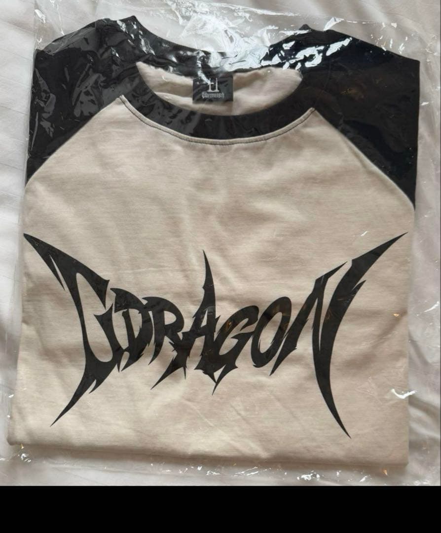 Übermensch G-DRAGON ラグラン ロンT 黒 ジヨン tシャツ